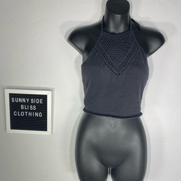 Kendall & Kylie Black Knit Crop Halter Top Size Medium - Picture 5 of 6